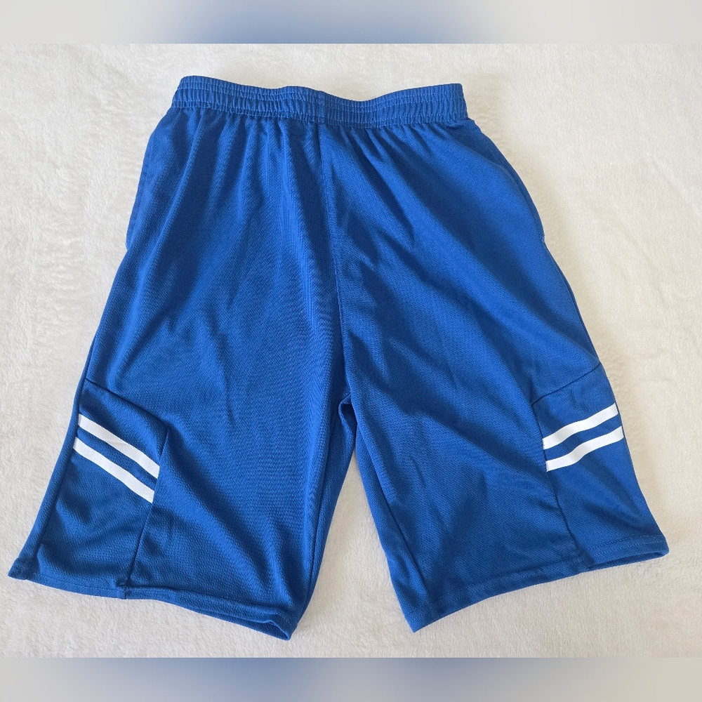 Real Essentials Big Bpys Blue Athletic Shorts. Size L
